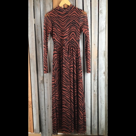 Urban Outfitters Long Party Veil Dress Tiger Print - Picture 1 of 6